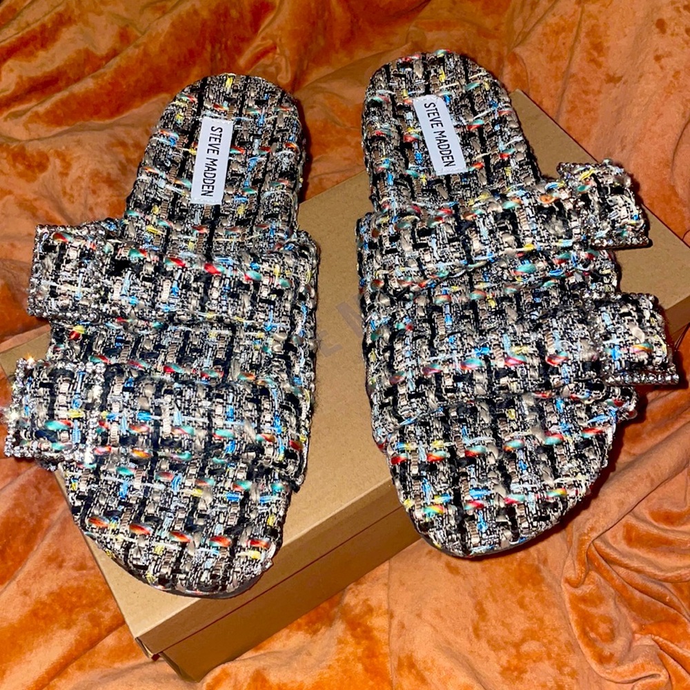Brand new! Steve Madden multicolor, size 9 slides